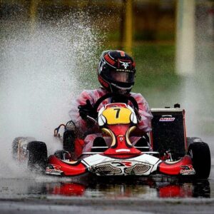 wet kart racing