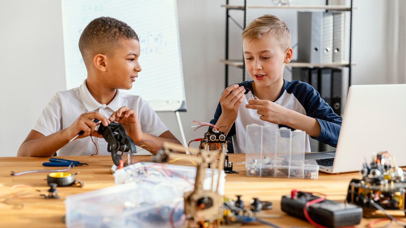students making robots