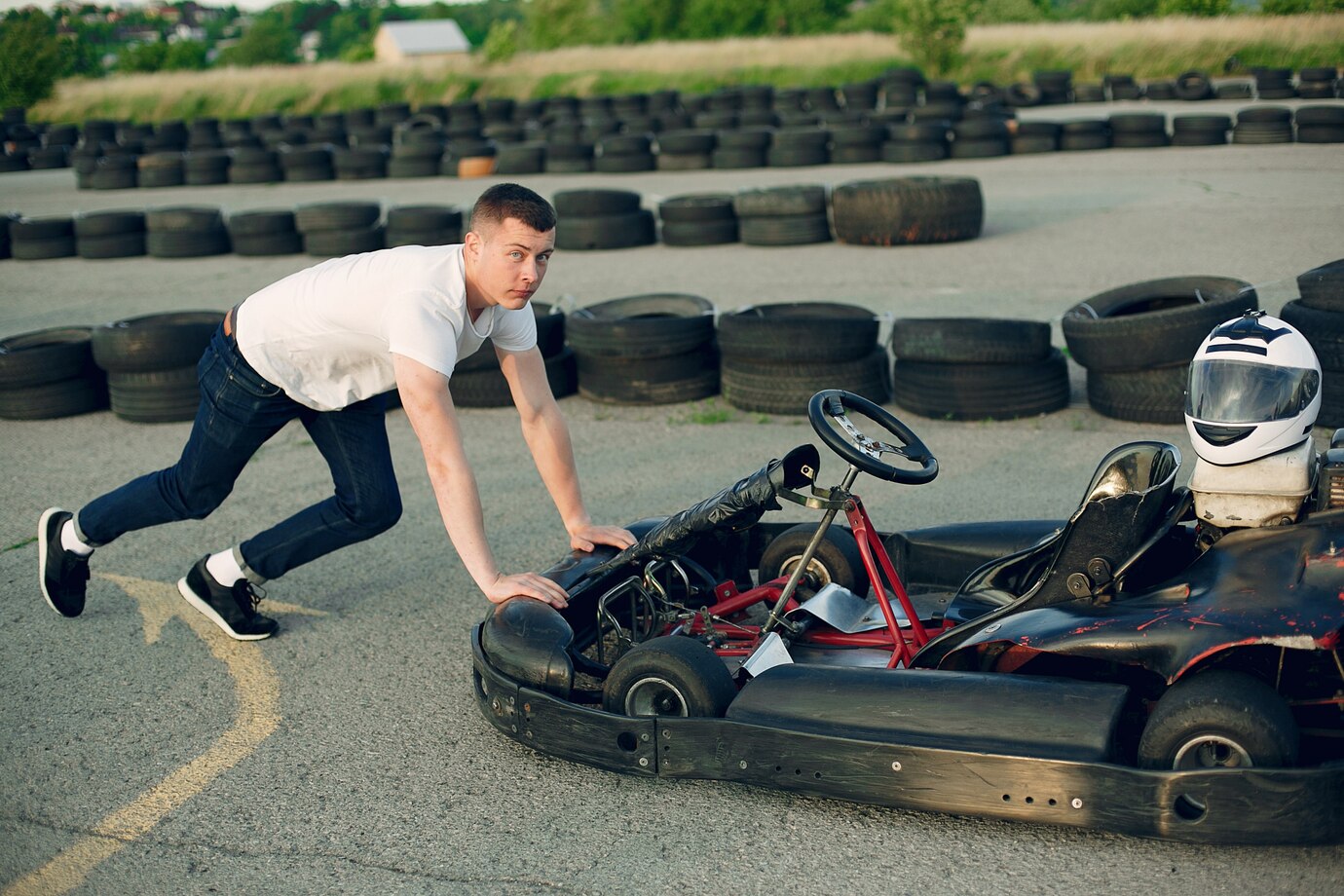 man-karting-circuit-with-car